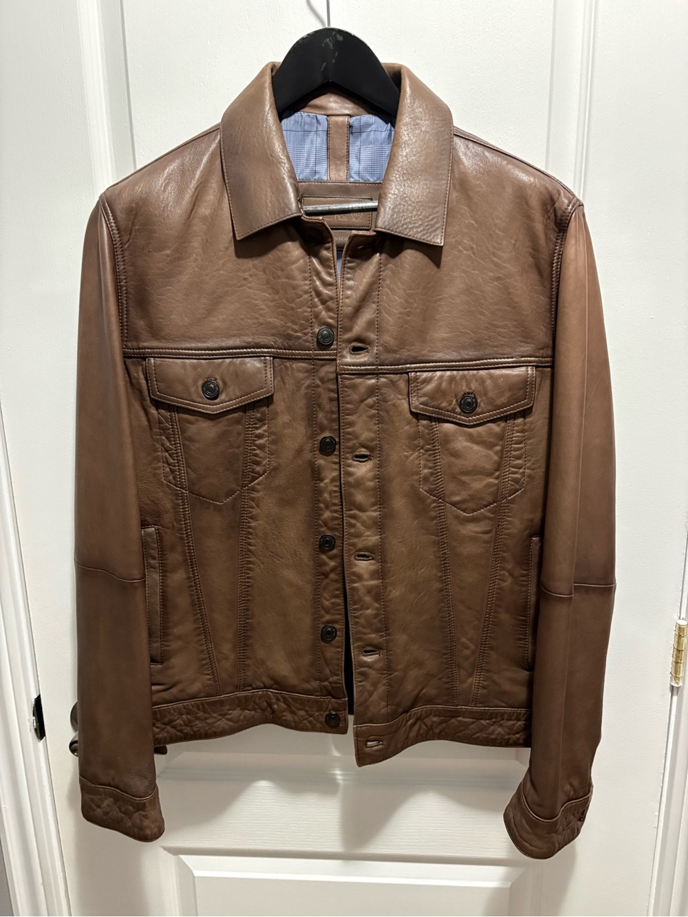 Massimo Dutti luxurious leather trucker jacket